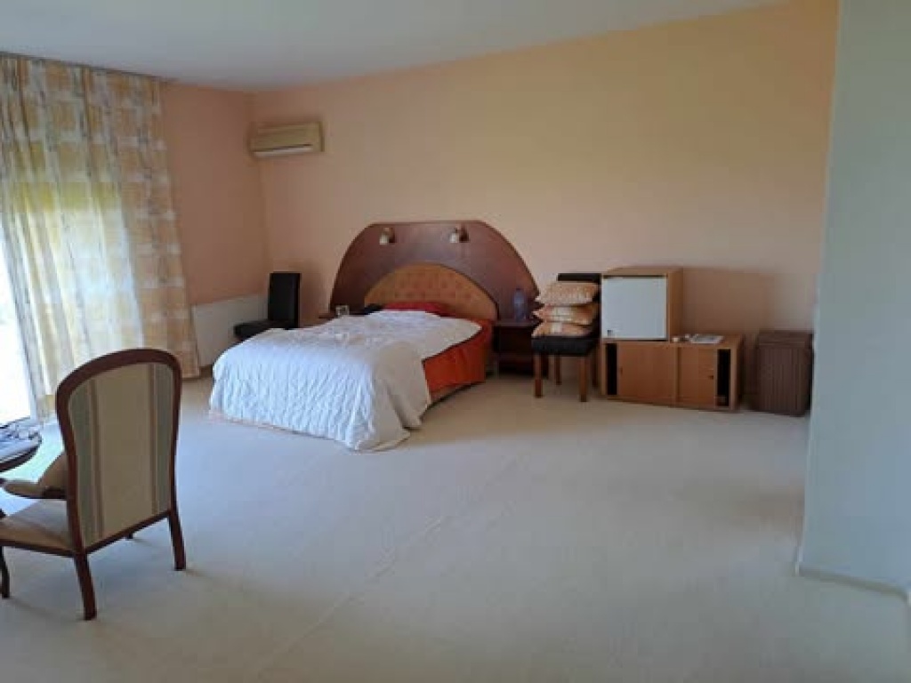 Residential Bungalow - INVESTMENT OPPORTUNITY BUNGALOW FOR SALE IN LATCHI PAPHOS CYPRUS